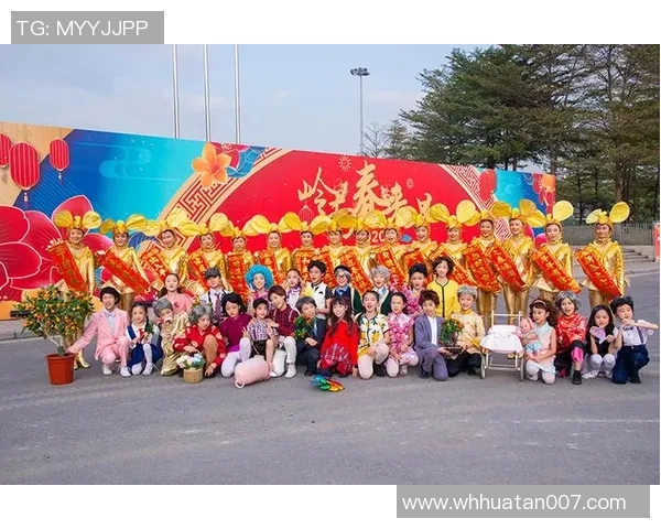 足球明星齐贺新春送祝福,传递温暖与喜悦共迎新的一年 足球明星齐贺新春送祝福,传递温暖与喜悦共迎新的一年